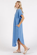 将图片加载到图库查看器,Mineral Wash V-Neck Button-Up Midi Shirt Dress – Trendy, Casual, Lived-In Look with Classic Button Details for Effortless Style