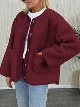 Load image into Gallery viewer, Modern Cozy Women Luxuriously Cozy Contrast Button Up Sherpa Jacket with Pockets For Fall & Winter
