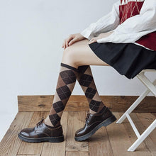 Load image into Gallery viewer, 1 Pair Keep Warm Knee-high Socks for Socks Rhombus Pattern Autumn Winter Cotton College Style Socks Running Climbing Fashion Socks For Men And Women