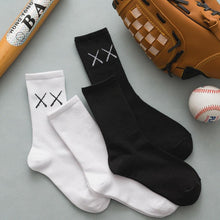 Load image into Gallery viewer, 1 Pair New Unisex Combed Out Of Pure Cotton Sports Socks Breathable Compression Long Solid Black White Socks Summer Winter Middle Tube Warm Socks For Men And Women