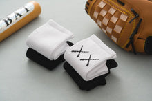 Load image into Gallery viewer, 1 Pair New Unisex Combed Out Of Pure Cotton Sports Socks Breathable Compression Long Solid Black White Socks Summer Winter Middle Tube Warm Socks For Men And Women