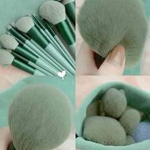 将图片加载到图库查看器,13-Piece: Professional Makeup Brush Set