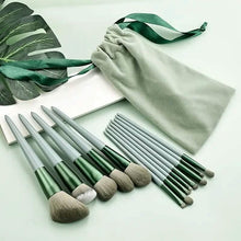 将图片加载到图库查看器,13-Piece: Professional Makeup Brush Set