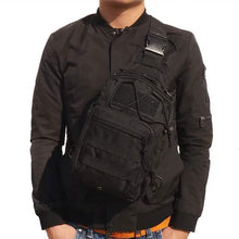 将图片加载到图库查看器,15L Waterproof Hiking Backpack