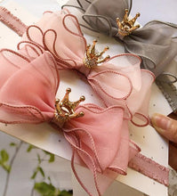 Load image into Gallery viewer, Luxury Modern Pearl Handmade Baby Girls Bowknot Crown Headband Lace Elastic Hair Band Bow For Girls Baby