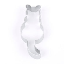 Load image into Gallery viewer, 1PC Kitchen Cookie Cutter Cat Shaped Aluminium Mold Sugarcraft Cake Cookies Pastry Baking Cutter Mould Cake Decorating Tools Cute Cat Cookie Cutter Mold Cookie Stamp Perfect For Baking Treats Cookies And Crafts