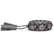 将图片加载到图库查看器,1PC Woven Beautiful Bracelet For Men Women Adjustable Braided Friendship Bracelets Friendship Handwoven Ethnic Cotton Wrap Bracelets Knitted Bracelets Pattern For Women Girls Men