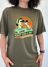 将图片加载到图库查看器,Funny Retro Woman Unisex Bamboo/Cotton Graphic T-Shirt