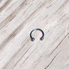 Load image into Gallery viewer, 16G STEEL HORSE SHOE Circular Barbell 3/8 3mm