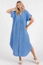将图片加载到图库查看器,Mineral Wash V-Neck Button-Up Midi Shirt Dress – Trendy, Casual, Lived-In Look with Classic Button Details for Effortless Style