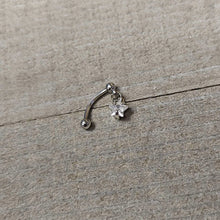 将图片加载到图库查看器,Top Down Clear Gem Dangle Star Eyebrow Ring