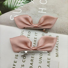 Load image into Gallery viewer, 2pcs Ribbon Standing Hair Bows Clips Vintage Bowknot Side Hairpin Cute Girls Barrettes Headdress Hair Accessories for Women
