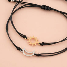 Load image into Gallery viewer, 2pcs / Set Minimalist Sun Moon Charm Couple Bracelet Card Love Jewelry Gift Adjustable Braided Rope Bracelets Pinky Pomise Matching Relationship Bracelets For Best Friends Couple
