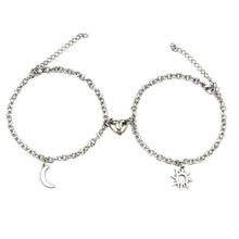 将图片加载到图库查看器,2pcs/set Stainless Steel Sun Moon Couple Bracelets Magnet Attraction Love Heart Shaped Charms Couples Bracelet Stainless Steel Chain Bracelets Charm Jewelry Matching Couple Bracelets