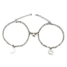 将图片加载到图库查看器,2pcs/set Stainless Steel Sun Moon Couple Bracelets Magnet Attraction Love Heart Shaped Charms Couples Bracelet Stainless Steel Chain Bracelets Charm Jewelry Matching Couple Bracelets