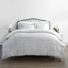 Load image into Gallery viewer, 3-Piece Set: Rugged Stripes Patterned Duvet Cover