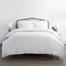 Load image into Gallery viewer, 3-Piece Set: Rugged Stripes Patterned Duvet Cover