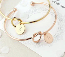 Load image into Gallery viewer, Personalize Knot Initial Bracelets Bangles A-Z 26 Letters Initial Charm Bracelet Love Bangles for Women Luxury Jewelry For Women