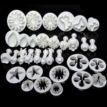 Load image into Gallery viewer, 33pcs Fondant Cutter Cake Tools Cookie Mold Biscuit Mould Craft 3D Bakeware Sets New Baking Mold Pastry Fondant Cake Decorating Sugarcraft Cookie Cutter Tools Mold Durable Cake Mould For Cookies