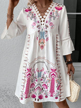 Load image into Gallery viewer, Exquisite Summer Feminine Lace Detail Printed Dress Chic Midi Lightweight Dress