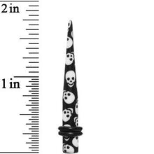 将图片加载到图库查看器,4G Black White Skulls Acrylic Taper