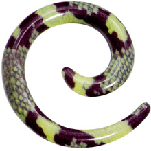 Load image into Gallery viewer, 8G Green Snake Skin Acrylic Spiral Taper