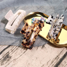 将图片加载到图库查看器,4-Pack: MagicSky Hair Claw Clips