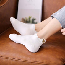 将图片加载到图库查看器,4 Pairs Fashion Socks New Spring Cotton Non-Slip No-Show Boat Socks Novelty Girls Cute Heart Embroidery Casual Funny Ankle Socks Pack For Women