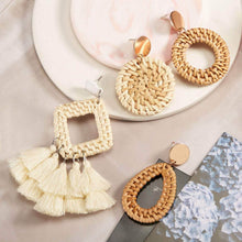 将图片加载到图库查看器,4-Pairs: Women's Rattan Earrings