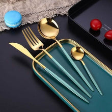 将图片加载到图库查看器,4-Pieces: Mirror Polish Dinnerware Set Stainless Steel Cutlery Set Flat Tableware