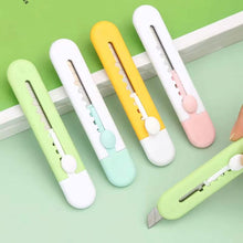 Load image into Gallery viewer, 4-Pieces: Retractable Mini Art Cutter