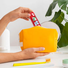 将图片加载到图库查看器,4 Times A Day, Black 7 Day Stackable Daily Pill And Medicine Organizer