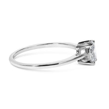 将图片加载到图库查看器,14K White Gold 1/2 Cttw Oval Lab Grown Diamond 4 Prong Solitaire Engagement Ring (F-G Color, VS2-SI1 Clarity) - Size 7