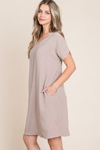Load image into Gallery viewer, V-Neck Short Sleeve Dress with Pockets For Women – Casual, Stylish and Practical Dress with a Feminine V-Neck Design and Convenient Pockets