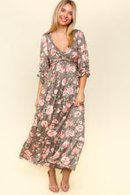 Load image into Gallery viewer, Twisted Detail Ruffled Hem Floral Dress with Side Pockets For Women โ Feminine Floral Print, Sophisticated Twist Detail, Fun Ruffled Hem & Convenient Pockets
