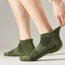 Load image into Gallery viewer, 5-Pairs: Casual Ankle Boat Socks With Towel Bottom