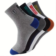 Load image into Gallery viewer, 5-Pairs: Stylish Breathable Warm Crew Socks For Men