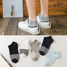 Load image into Gallery viewer, 5 Pairs/Set Women's Cotton Happy Cute Cat Short Socks Print Cartoon Animal Casual Summer Socks Red Heart Funny Ankle Socks Pure Cotton Socks For Men And Women