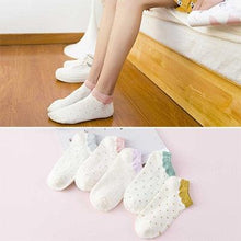 Load image into Gallery viewer, 5 Pairs/Set Women's Cotton Happy Cute Cat Short Socks Print Cartoon Animal Casual Summer Socks Red Heart Funny Ankle Socks Pure Cotton Socks For Men And Women
