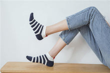 Load image into Gallery viewer, 5 Pairs/Set Women's Cotton Happy Cute Cat Short Socks Print Cartoon Animal Casual Summer Socks Red Heart Funny Ankle Socks Pure Cotton Socks For Men And Women