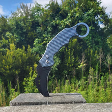 Load image into Gallery viewer, 5.25" Karambit Automatic Knife