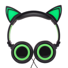 将图片加载到图库查看器,Luxury New Popular Esonstyle Kids Headphones Over Ear with LED Glowing Cat Ears,Safe Wired Kids Headsets 85dB Volume Limited, Food Grade Silicone, 3.5mm Aux Jack, Cat-Inspired Purple Headphones for Girls and Kids
