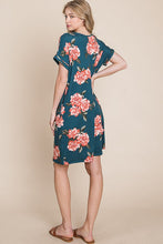 Load image into Gallery viewer, New Summer Floral Round Neck Short Tee Dress with Pockets For Women โ Casual and Comfortable Floral Tee Dress with Pockets for Everyday Wear
