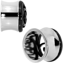 Load image into Gallery viewer, 5/8 Steel Black Filigree Duet Heart Saddle Plug Set