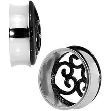 Load image into Gallery viewer, 30mm Steel Black Filigree Duet Heart Saddle Plug Set