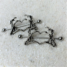 将图片加载到图库查看器,1 1/2 Skeleton Hand Heart Nipple Barbell Shield Set