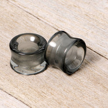 将图片加载到图库查看器,Translucent Black Glass Tunnel Plug Set 2G to 1 Inch