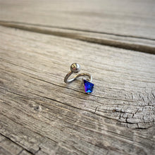Load image into Gallery viewer, 14G 3/8 Blue Gem Graceful Rhombus Spiral Twister Belly Ring