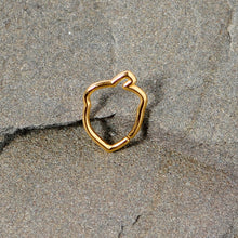 Load image into Gallery viewer, 16G 3/8 Gold Tone Autumn Acorn Closure Ring