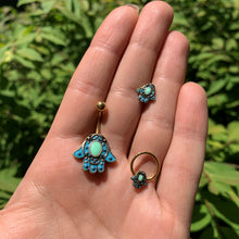 Load image into Gallery viewer, Gold Tone Aqua Ornate Hamsa Hand Belly Ring